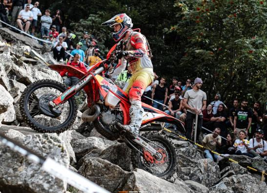 MANUEL LETTENBICHLER TERMINE DEUXIÈME À L'ABESTONE HARD ENDURO