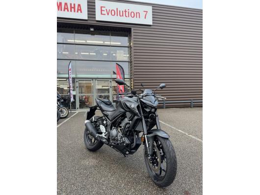 YAMAHA MT-03