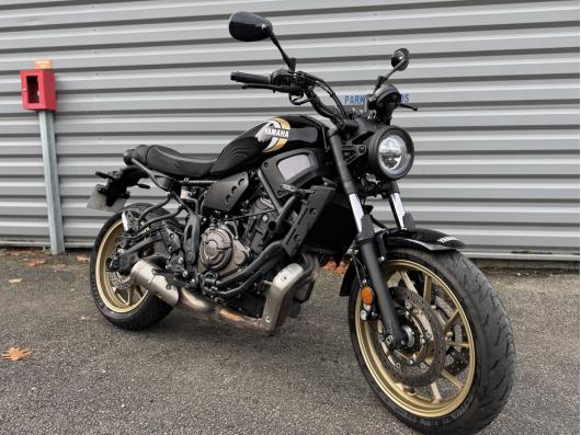YAMAHA XSR 700