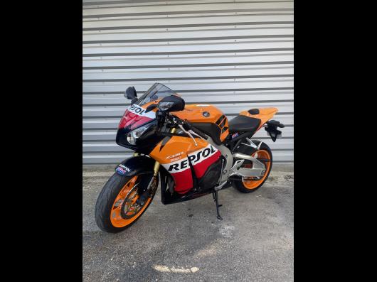 photo-annonce-honda-cbr-1000-rr-repsol_6853c8c40702e199828041.jpg